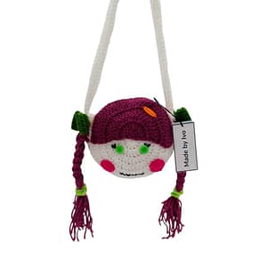 Детска чанта “Момиче с тъмно червена коса и плитки”