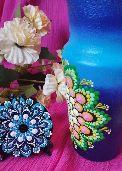 Ръчно рисувана стъклена ваза с ПОДАРЪК - мандала "Защита" - Image 2