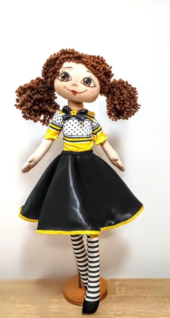 Кукла Десислава