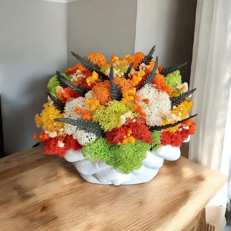 Кашпи със скандинавски мъх "Прегръдка"